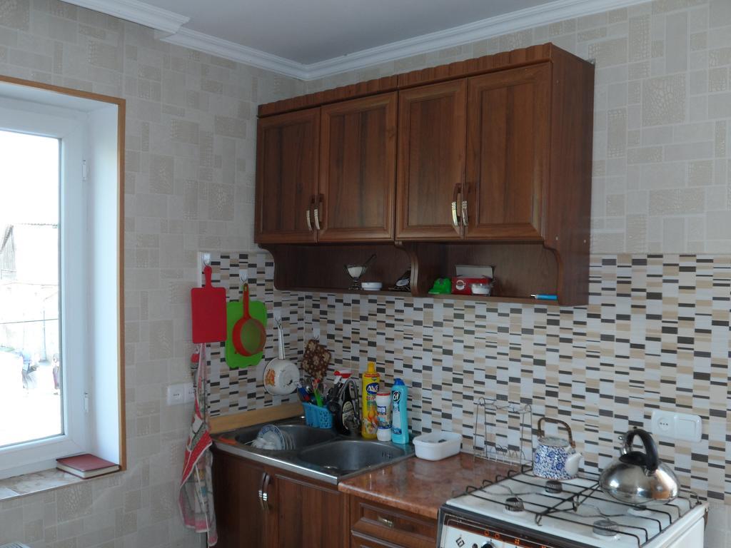 גורי California Guest House מראה חיצוני תמונה
