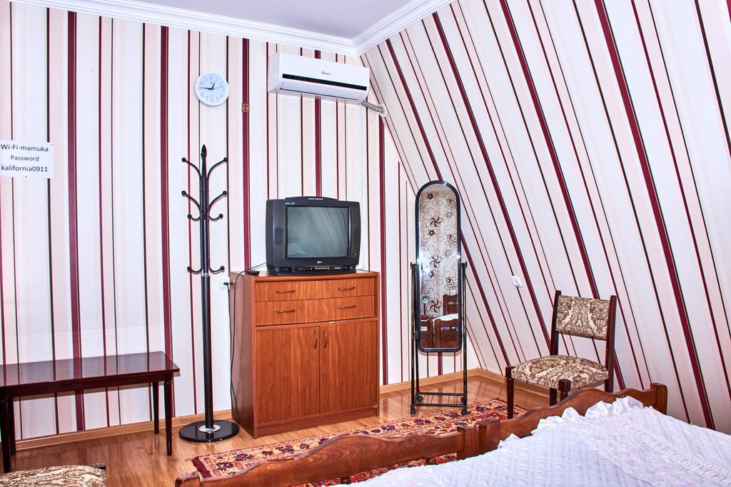 גורי California Guest House מראה חיצוני תמונה
