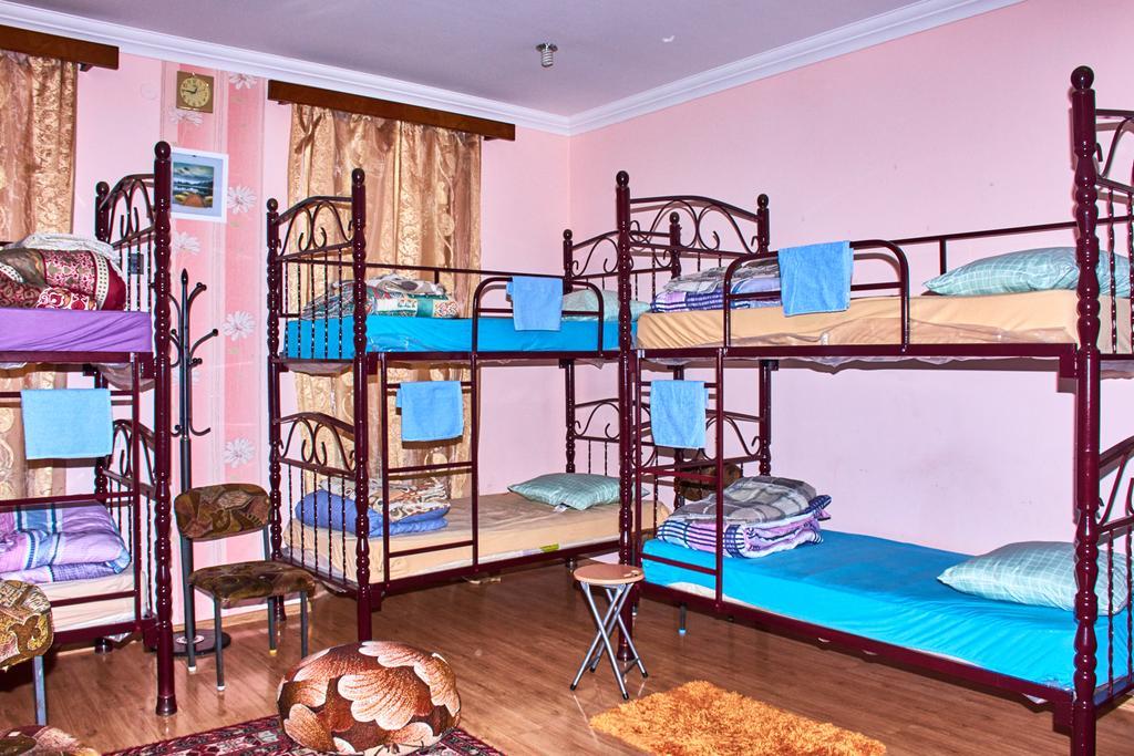 גורי California Guest House מראה חיצוני תמונה