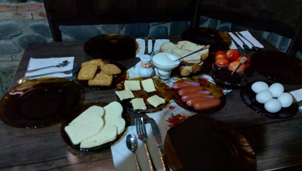 גורי California Guest House מראה חיצוני תמונה