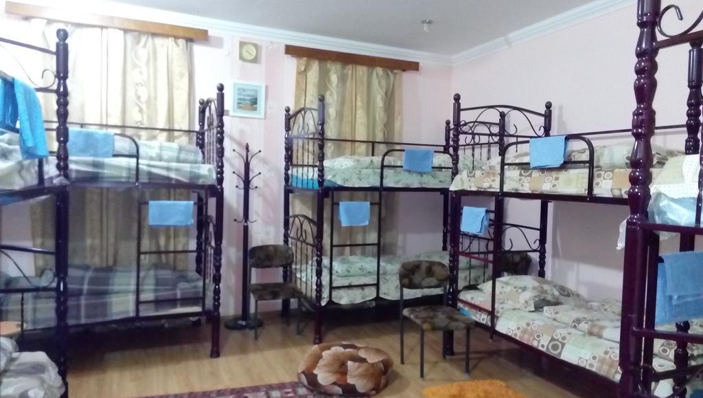 גורי California Guest House מראה חיצוני תמונה