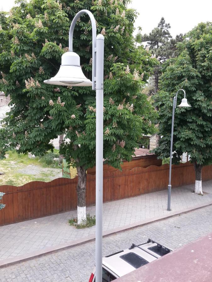 גורי California Guest House מראה חיצוני תמונה